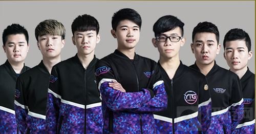 呼應了雄鹿 呼應了雄鹿