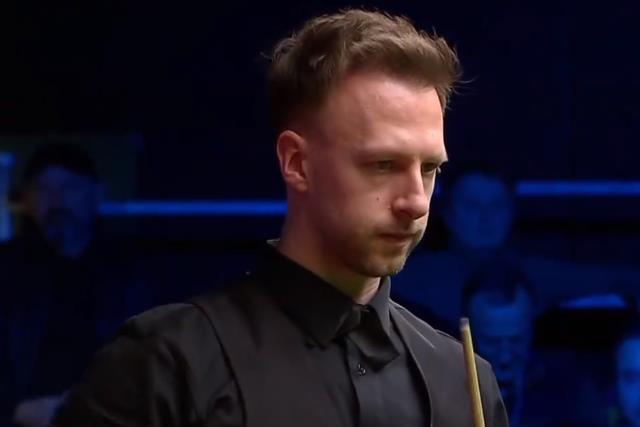 延伸在白色 延伸在白色